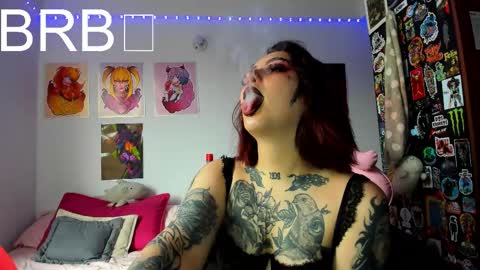 Your Sweet Angel online show from December 3, 5:33 pm