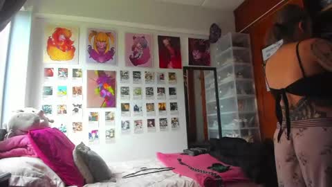 Snapshot of jessie_williams_01 chatting on May 5, 6:49 pm Your Sweet Angel online show from May 5, 6:49 pm