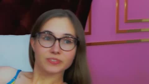 Snapshot of jessiejuss chatting on October 15, 1:55 pm JessieJuss online show from October 15, 1:55 pm