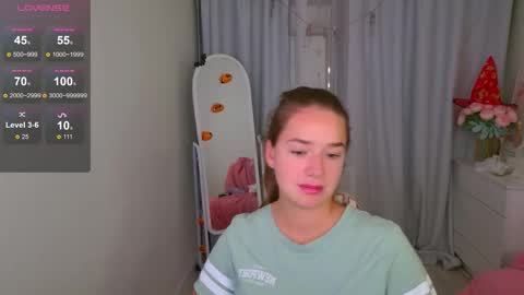 Jessi online show from October 26, 1:50 pm