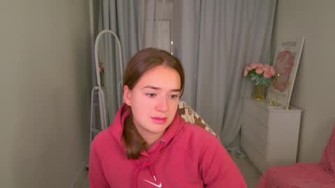 Jessi online show from November 17, 1:39 pm