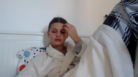 jessieryan online show from December 17, 11:17 am