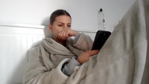 jessieryan online show from January 16, 6:25 am