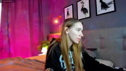 Jessie online show from September 11, 8:14 am