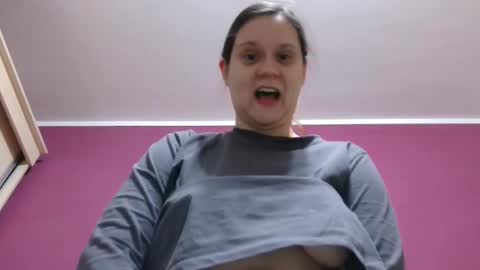 Snapshot of jessika97 chatting on January 3, 6:44 am jessika97 online show from January 3, 6:44 am