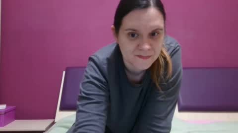 Snapshot of jessika97 chatting on February 21, 6:51 am jessika97 online show from February 21, 6:51 am