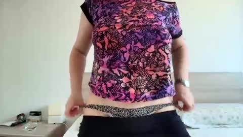 Snapshot of jessika97 chatting on June 11, 6:11 am jessika97 online show from June 11, 6:11 am