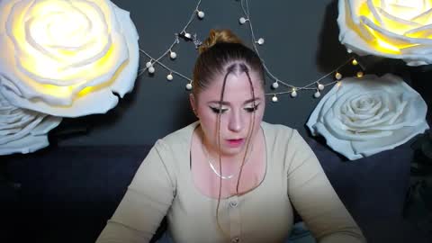 Jess online show from November 11, 7:30 am