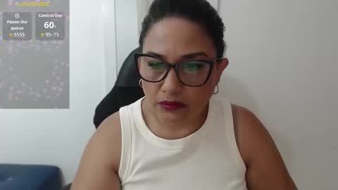paola online show from March 22, 1:14 pm