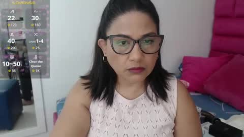 paola online show from May 5, 12:35 pm