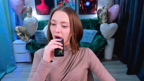 JesssWalker online show from February 17, 6:47 pm