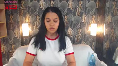 JessTheWicked online show from December 17, 5:36 pm