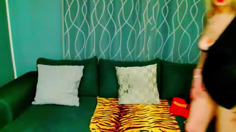 jessy curt online show from February 17, 6:32 am