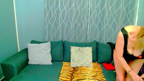 Snapshot of jessy_curt chatting on March 5, 8:54 am jessy curt online show from March 5, 8:54 am