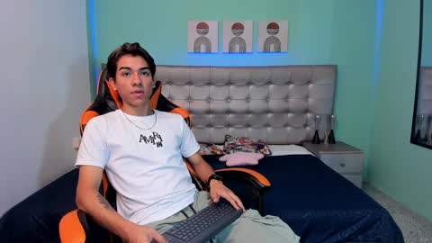 Jessy Mateus online show from December 20, 8:45 pm