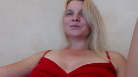 Snapshot of jessyangels chatting on July 23, 9:35 pm jessyangels online show from July 23, 9:35 pm