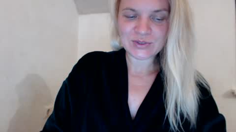 Snapshot of jessyangels chatting on July 28, 8:34 pm jessyangels online show from July 28, 8:34 pm