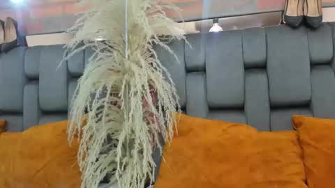 JESSY CORTES online show from March 4, 1:00 am