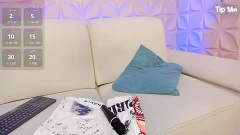 Jessy Morgan online show from January 28, 6:38 am