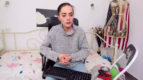 Snapshot of jessystarrr chatting on January 21, 3:15 am Jessy online show from January 21, 3:15 am