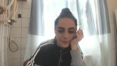 Snapshot of jessystarrr chatting on October 14, 8:04 am Jessy online show from October 14, 8:04 am