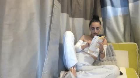 Snapshot of jessystarrr chatting on October 20, 3:34 pm Jessy online show from October 20, 3:34 pm
