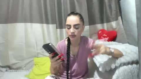 Jessy online show from November 11, 5:24 pm