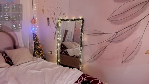 Snapshot of jesysoz_23 chatting on December 12, 4:04 am Jessica online show from December 12, 4:04 am