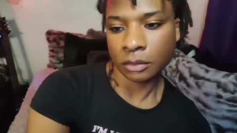 Beastly Beauty online show from December 3, 9:12 pm