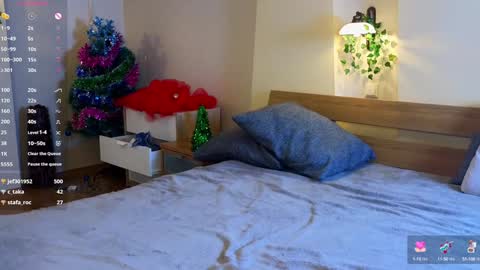 Hi all. My name is Naomi and Im glad to see you in my room  online show from January 18, 10:17 pm