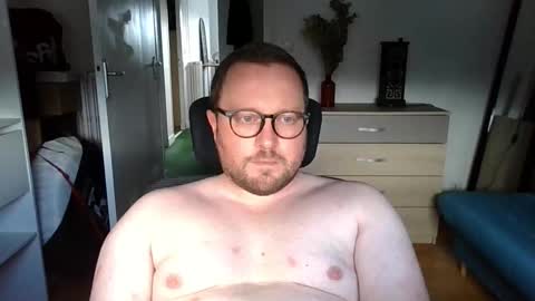 jeuneloup92 online show from September 11, 3:56 pm