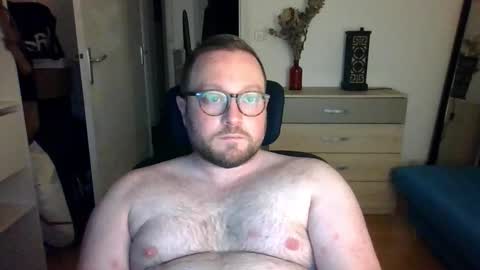 jeuneloup92 online show from November 24, 6:07 pm