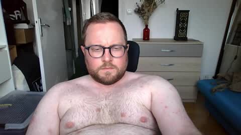 jeuneloup92 online show from April 28, 5:07 pm