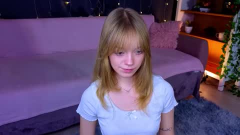 Gwen online show from February 4, 9:26 am