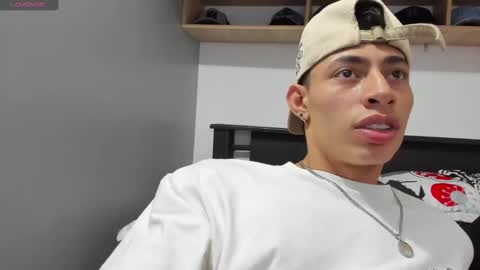 jey cox online show from December 24, 3:27 am