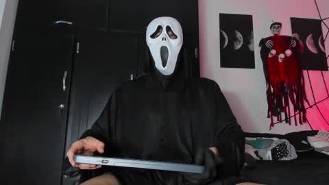 jey cox online show from October 31, 12:50 pm