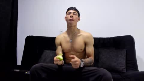 jey cox online show from November 22, 10:36 am