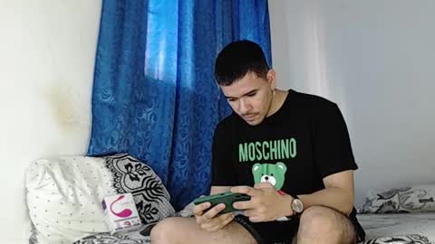 Snapshot of jeycob_happy97 chatting on December 27, 1:39 pm Juan David online show from December 27, 1:39 pm