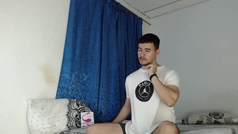 Snapshot of jeycob_happy97 chatting on January 21, 10:30 am Juan David online show from January 21, 10:30 am