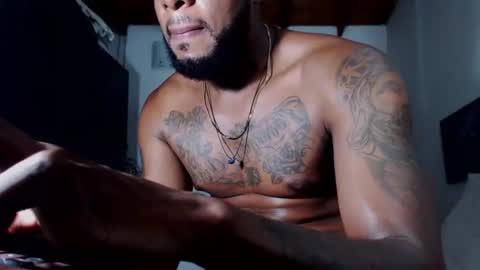 Snapshot of jeykon_blast chatting on January 6, 8:50 pm Jeykon blast online show from January 6, 8:50 pm