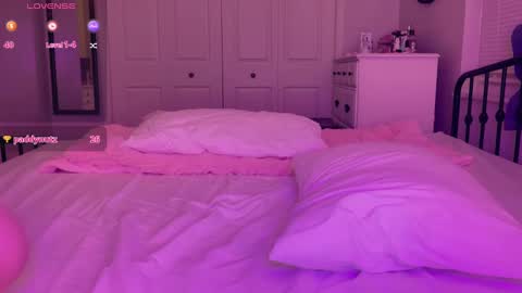   online show from October 3, 1:35 am