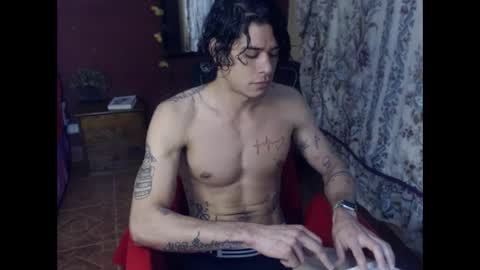 Snapshot of jffer_slhom chatting on September 25, 5:55 am jffer_slhom online show from September 25, 5:55 am