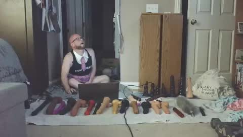 Snapshot of jghosty69 chatting on February 3, 1:19 am Nasty Cumslut online show from February 3, 1:19 am