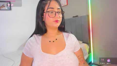 Snapshot of jhacky_sweet chatting on October 13, 11:16 pm jhackelin My independent account online show from October 13, 11:16 pm