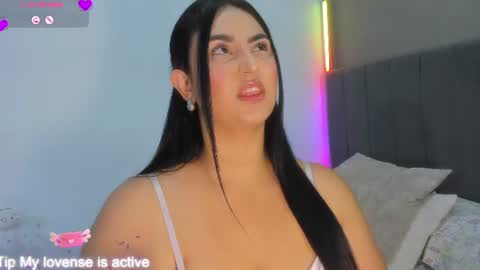 Snapshot of jhacky_sweet chatting on June 10, 3:50 am jhackelin My independent account online show from June 10, 3:50 am