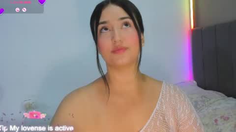 Snapshot of jhacky_sweet chatting on June 17, 4:59 am jhackelin My independent account online show from June 17, 4:59 am
