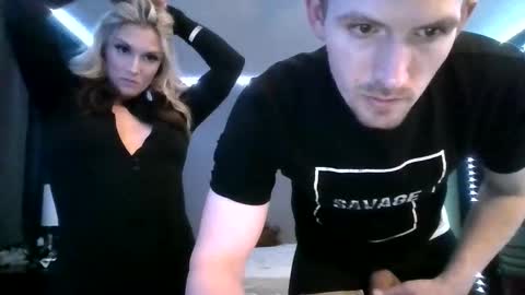 jhall2889953119 online show from January 12, 8:14 am