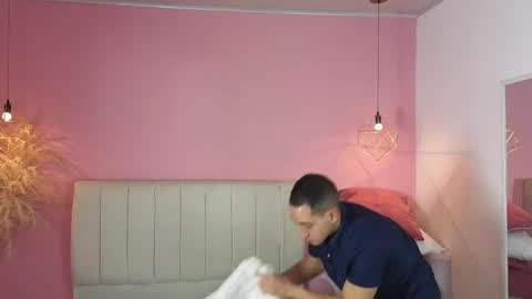 Jhan online show from April 6, 11:05 pm