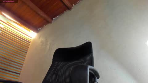 Snapshot of jharol_cardona chatting on December 24, 10:33 am Jharol online show from December 24, 10:33 am