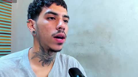 Snapshot of jharol_cardona chatting on October 4, 1:42 pm Jharol online show from October 4, 1:42 pm